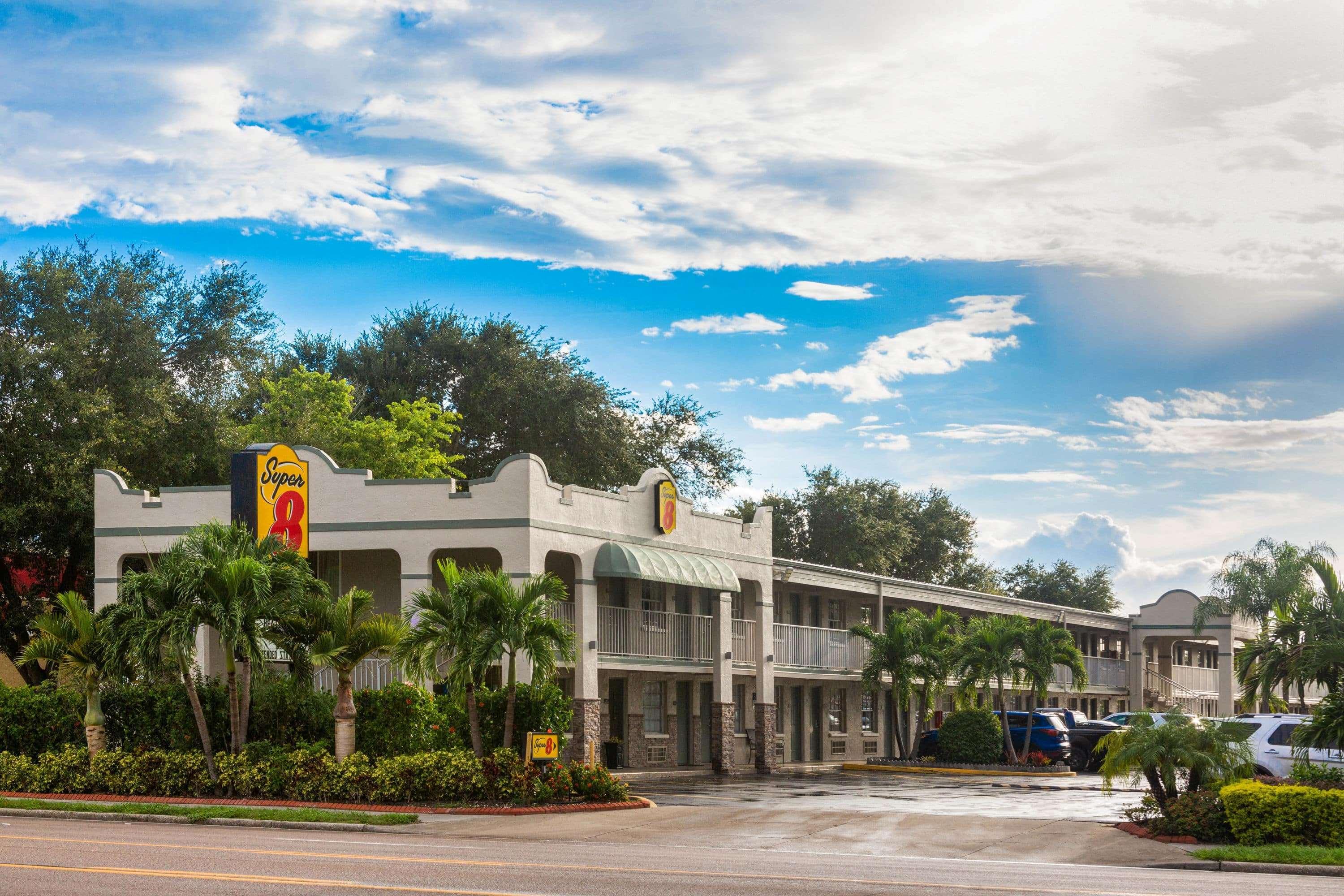 Motel Super 8 By Wyndham Bradenton Sarasota Area Exteriér fotografie